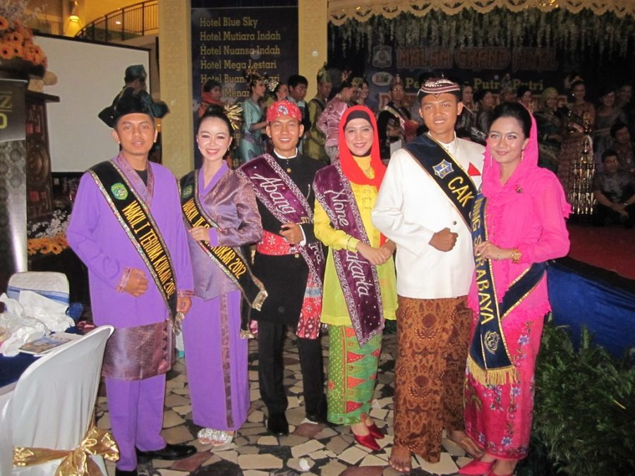 Pakaian Adat Jawa Timur Yang Banyak Digemari Para Pengantin