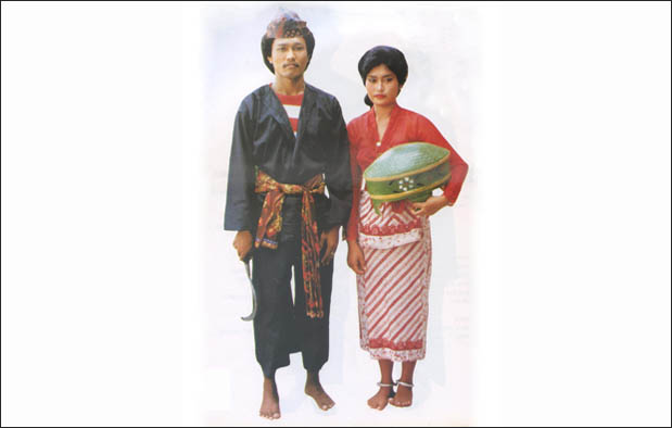  Pakaian  Adat  Jawa Timur Yang Banyak Digemari Para Pengantin
