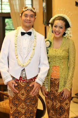 Inspirasi modis pembahasan pakaian adat tentang  21+ Pakaian Adat Jawa Timur Keunikan, Inspirasi Terkinі!